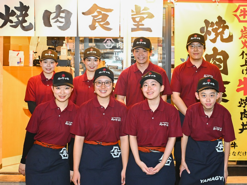 土日祝時給1300円～★週2日～、1日3h～！未経験歓迎◎まかな...